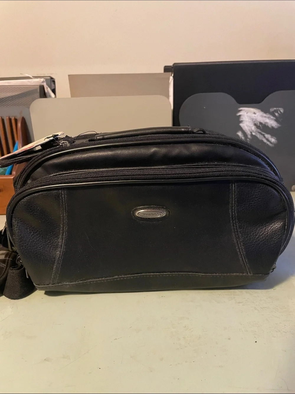 Ambico Black Leather Crossbody Camera Bag - Unbranded